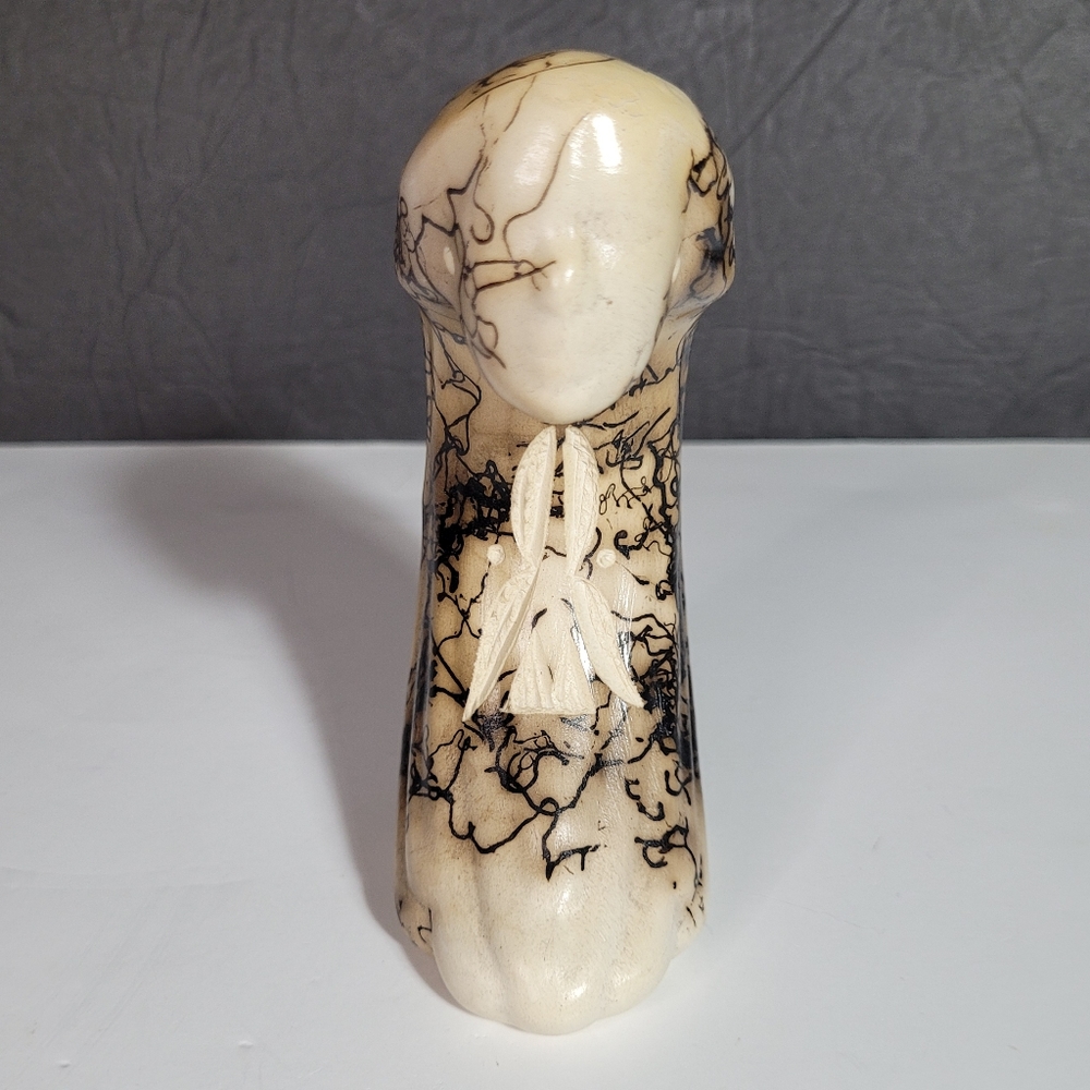 Vintage RARE Native American Horsehair Pottery Woman of the Wind Signed T. Vail - Picture 2 of 10